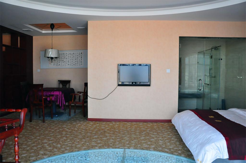Baotou West Lake Hotel Exterior foto