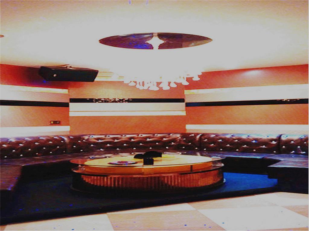 Baotou West Lake Hotel Exterior foto